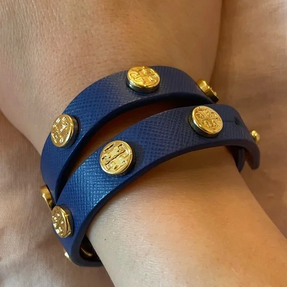 TORY BURCH Kira Logo Studded Double Wrap Bracelet - Picture 3 of 4